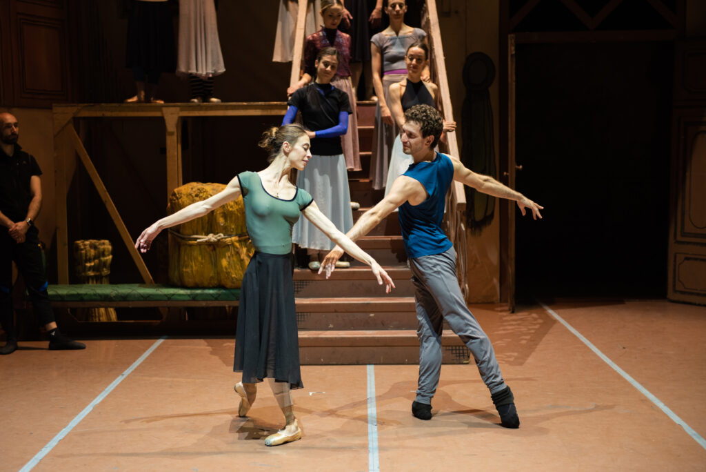Prove La fille mal gardée_Rebecca Bianchi (Lise), Alessio Rezza (Colas)_ph Fabrizio Sansoni-Opera di Roma 2023_5901