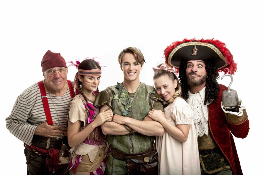 Peter Pan_cast_©Laila Pozzo04 per stampa